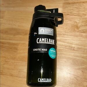CamelBak Chute Mag Bottle - Dark Green